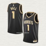LaMelo Ball NO 1 Camiseta Charlotte Hornets Select Series Oro Negro